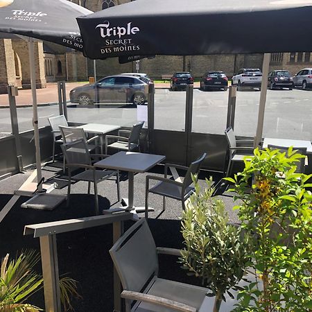 Hotel - Restaurant Au Tonnelier Bergues Zewnętrze zdjęcie