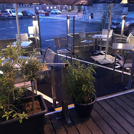 Hotel - Restaurant Au Tonnelier Bergues Zewnętrze zdjęcie
