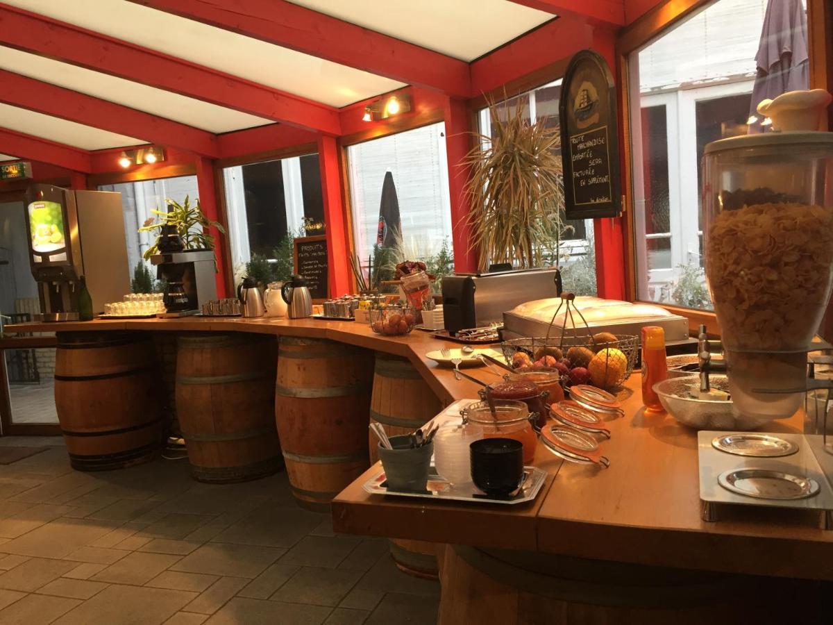 Hotel - Restaurant Au Tonnelier Bergues Zewnętrze zdjęcie