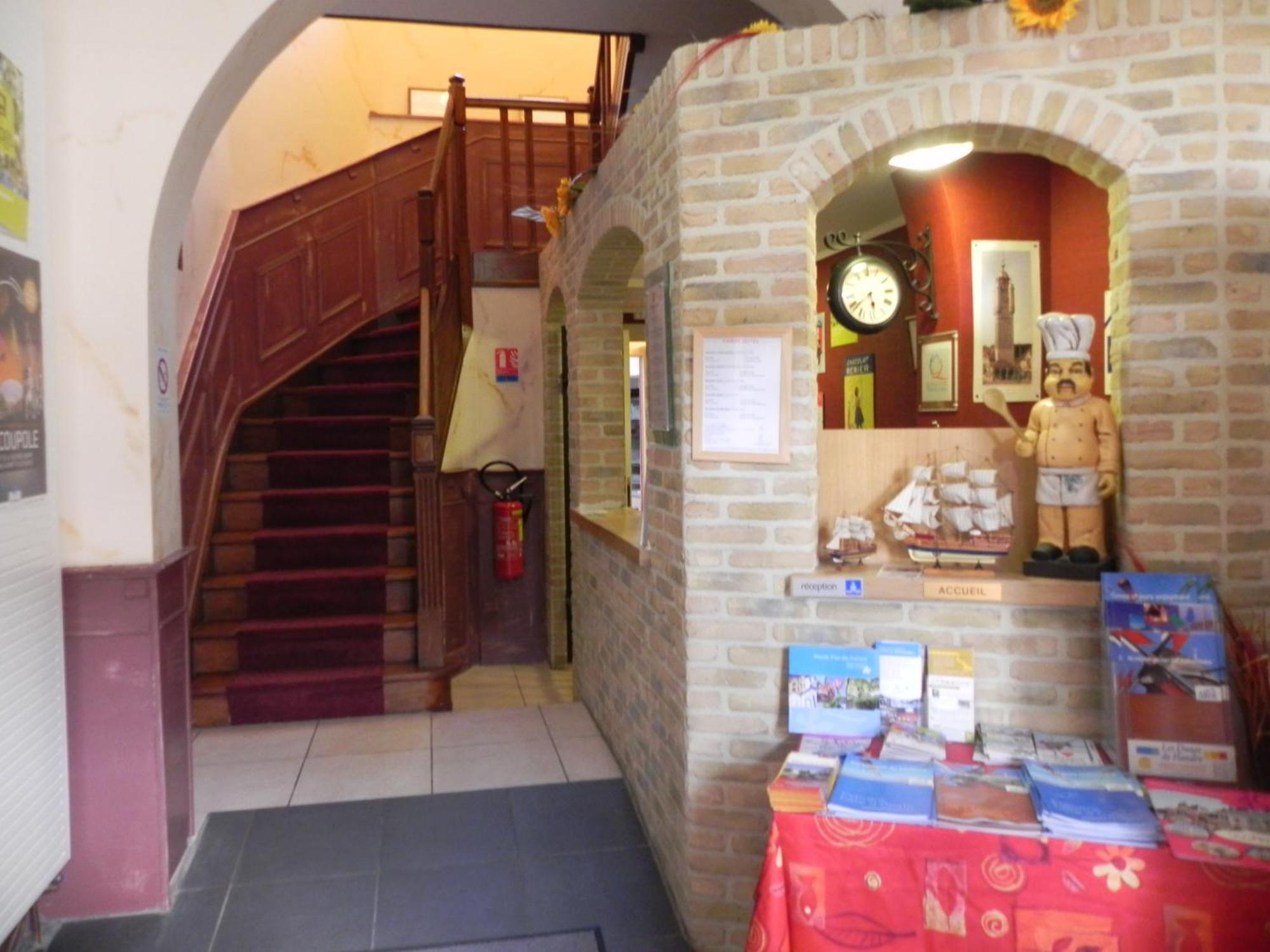 Hotel - Restaurant Au Tonnelier Bergues Zewnętrze zdjęcie