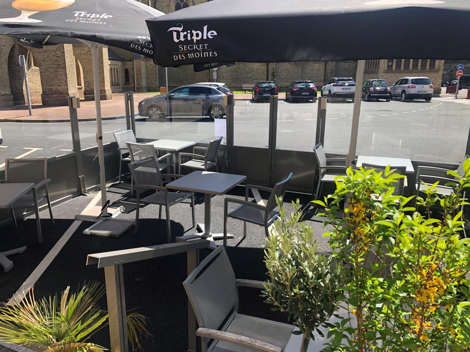 Hotel - Restaurant Au Tonnelier Bergues Zewnętrze zdjęcie