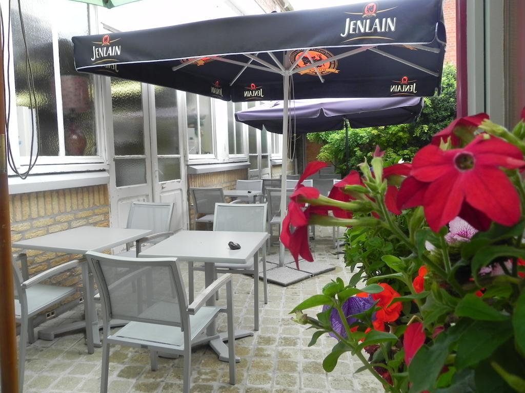 Hotel - Restaurant Au Tonnelier Bergues Zewnętrze zdjęcie