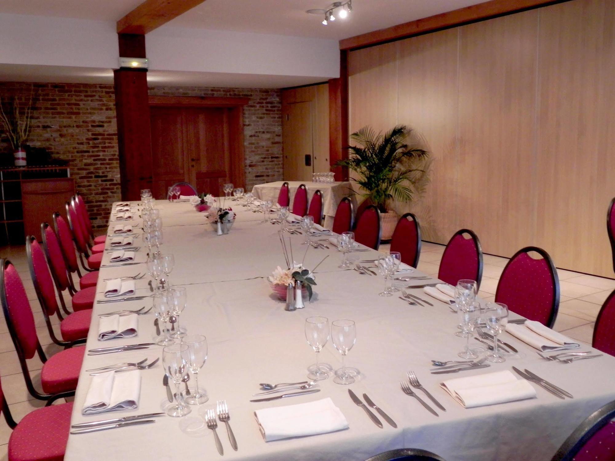Hotel - Restaurant Au Tonnelier Bergues Zewnętrze zdjęcie