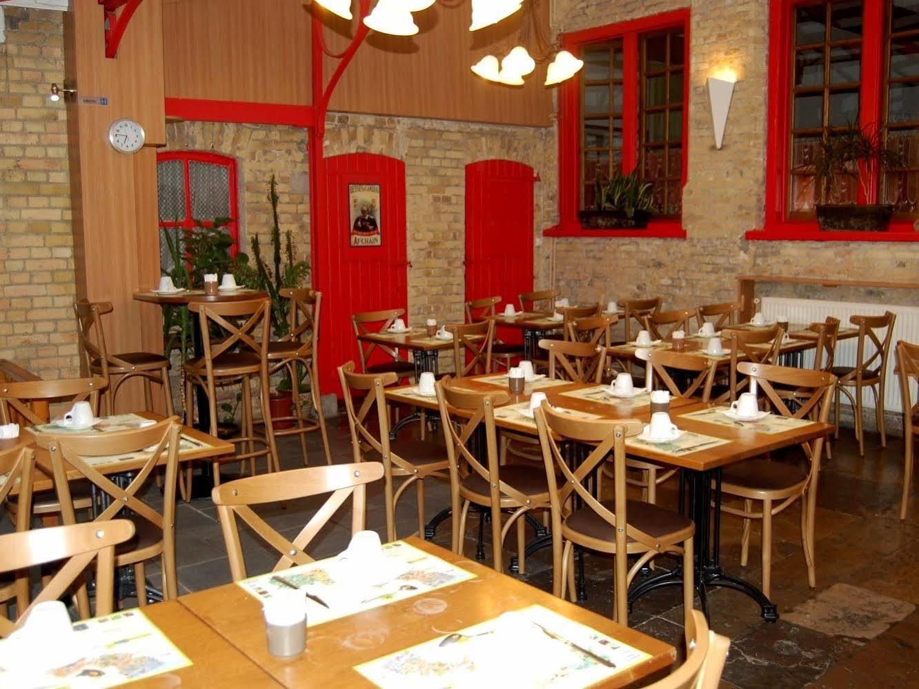 Hotel - Restaurant Au Tonnelier Bergues Zewnętrze zdjęcie